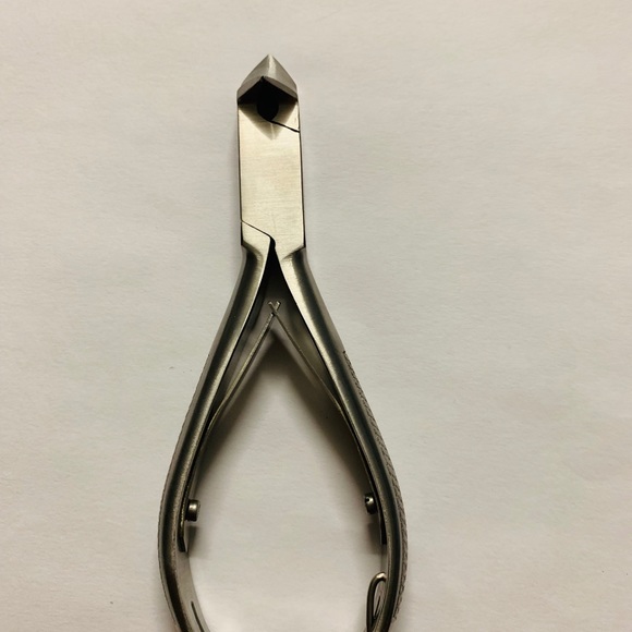 Profeshional Barbers Scissors and Manicure Tools main image 7